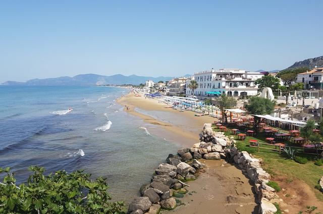 Пляжи Сперлонга (Sperlonga) Пляжи Сперлонга (Sperlonga)